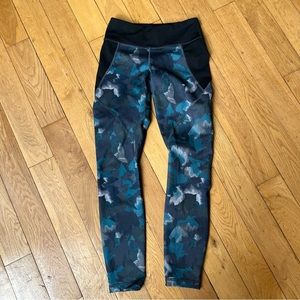 Patagonia Smolder Blue Maple Camo Cropped Leggings XS